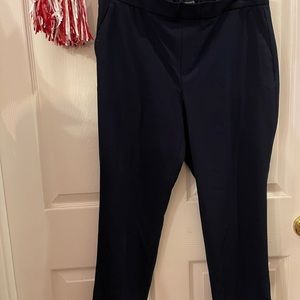 Banana Republic Factory Hayden Elastic Waist Taper Pants in Navy Blue. 12P.
